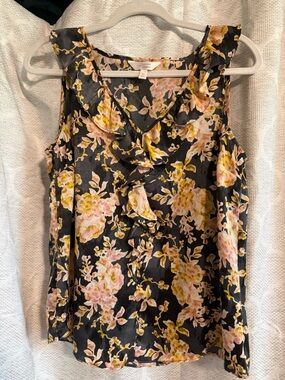 LC Lauren Conrad Black Floral Ruffle V-Neck Sleeveless Blouse
